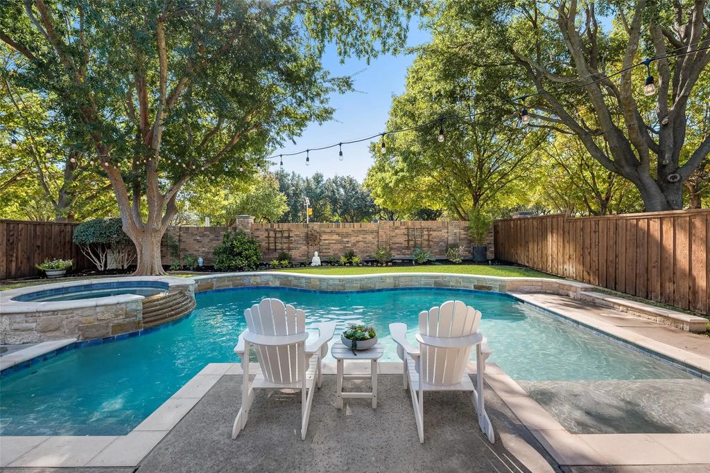 3909 Sharondale Drive, Flower Mound