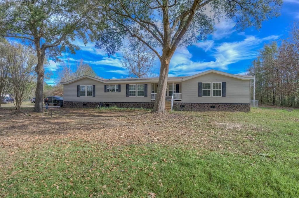 10011 Woolworth Road, Keithville