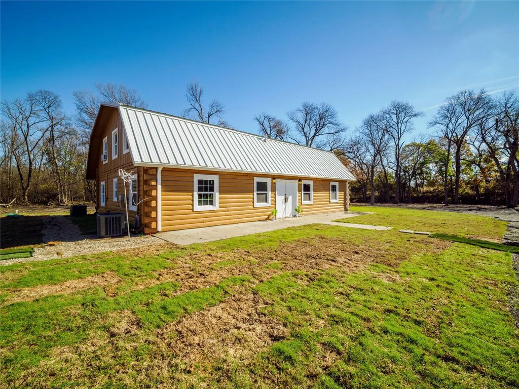6342 Paul Michael Lane, Celina