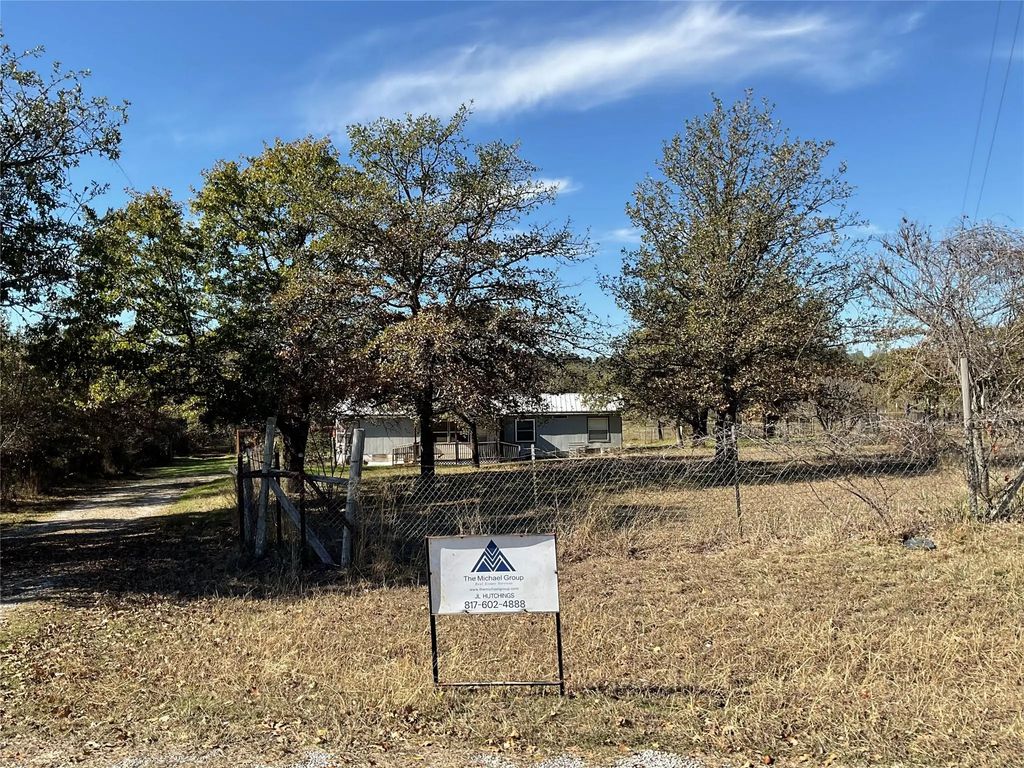 125 Rock Salt Court, Springtown