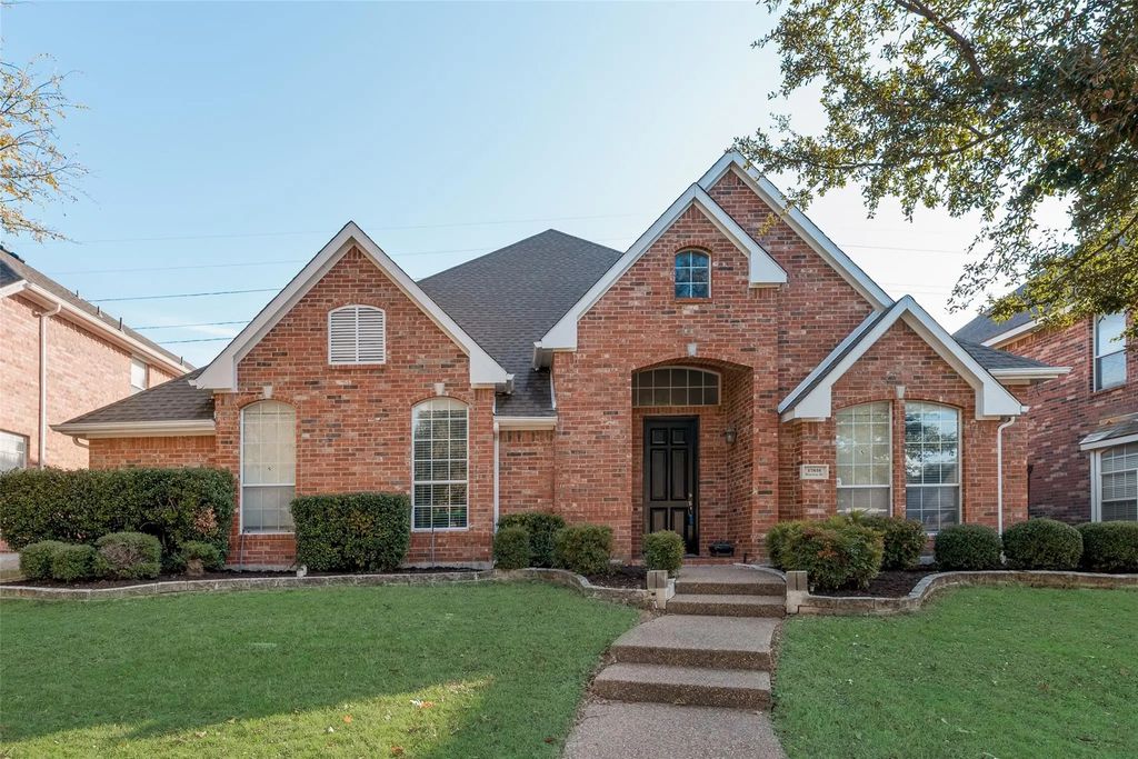 17816 River Chase Drive, Dallas