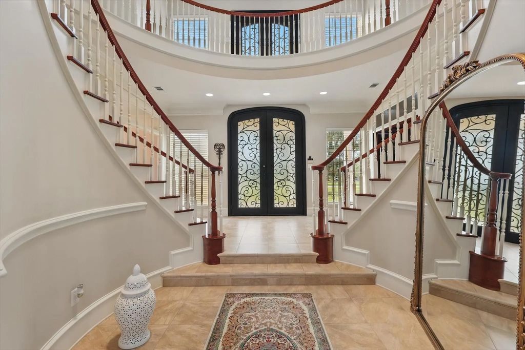 6260 Oak Hollow Drive, Burleson