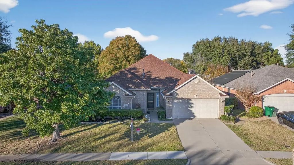 3921 Larkspur Drive, Haltom City