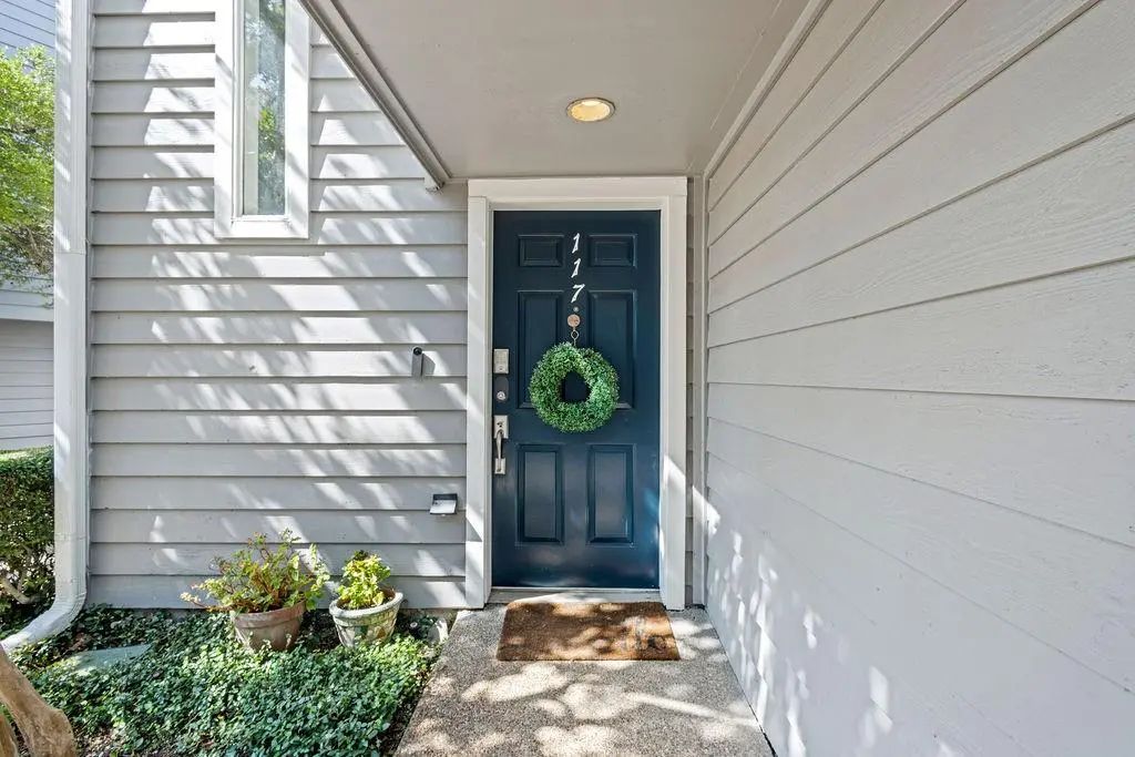 9222 Church Road 117, Dallas