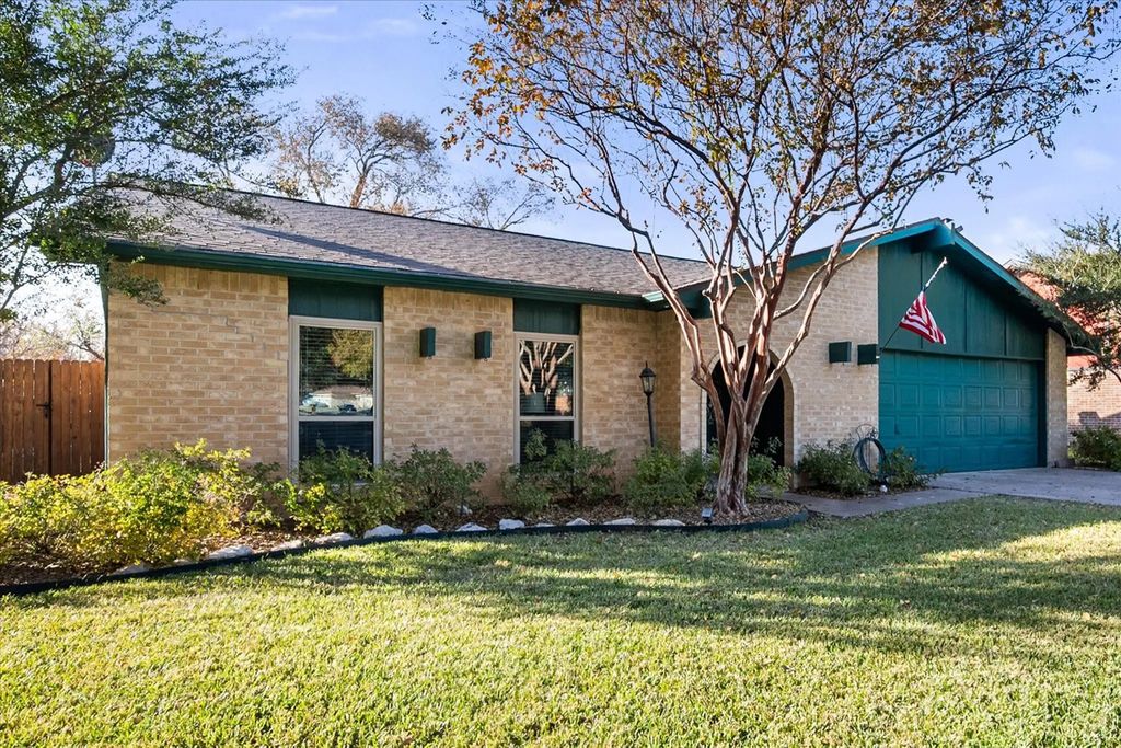 6601 Longleaf Lane, Fort Worth