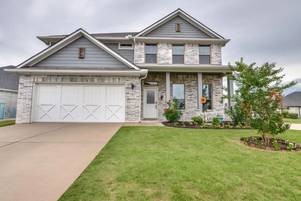153 Arrow Wood Road, Waxahachie