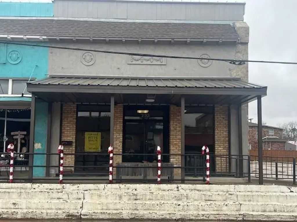 233 N 4th Street, Wills Point