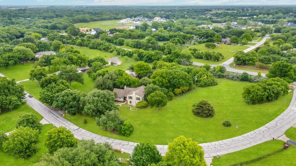 470 Cottonwood Place, Fairview