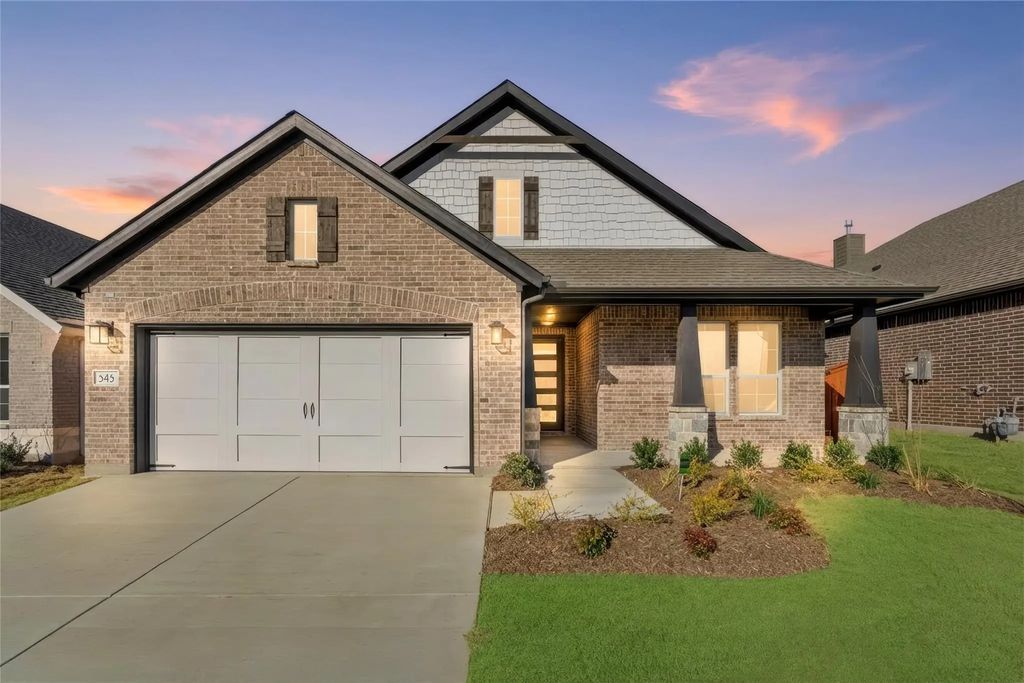 545 Pickett Creek Drive, Aledo