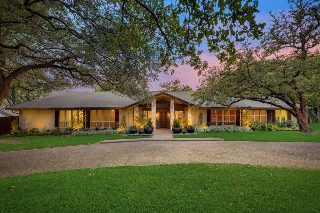 14077 Brookridge Drive, Dallas
