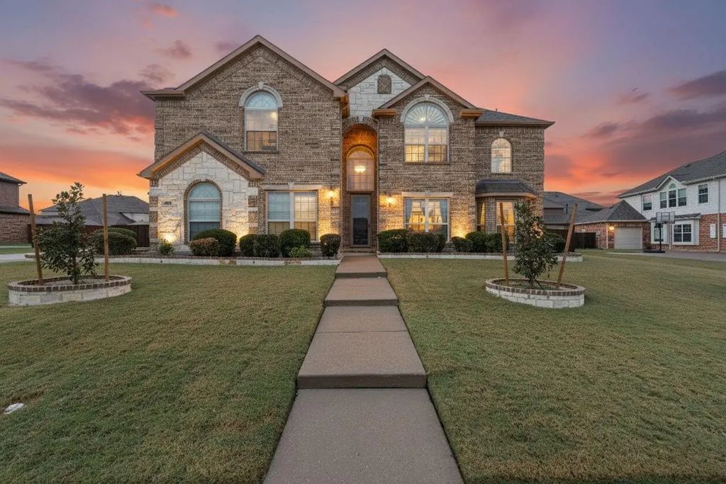 804 Oriole Drive, Forney