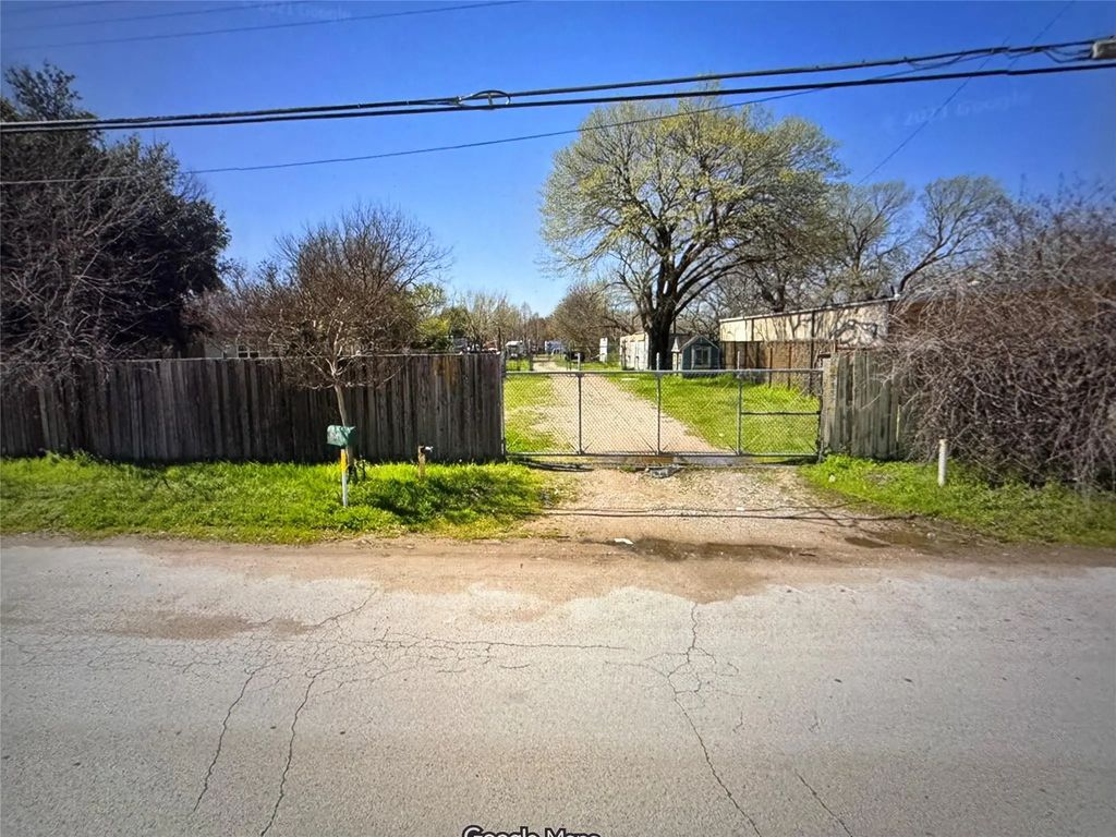 9157 S Central Expressway, Dallas