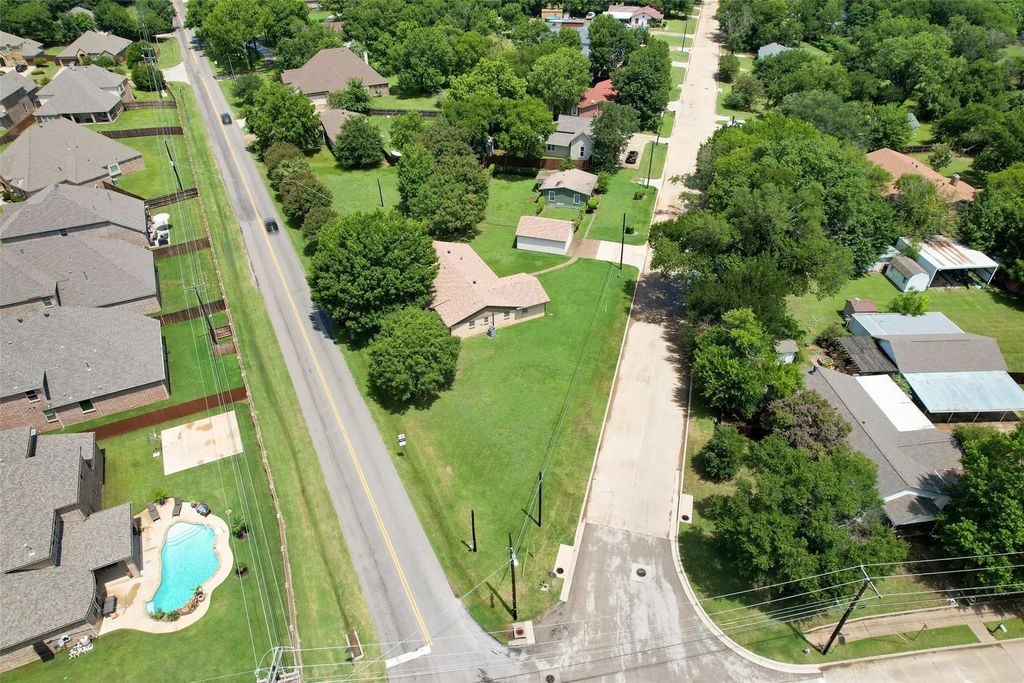 802 Cardinal Road, Mansfield
