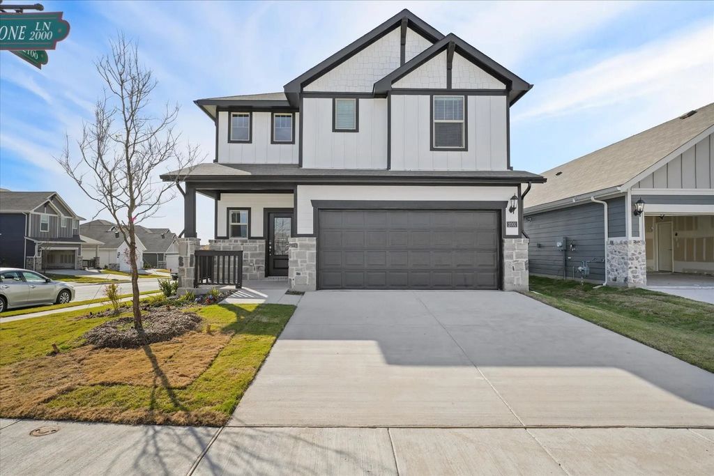 2001 Pine Stone Lane, Forney
