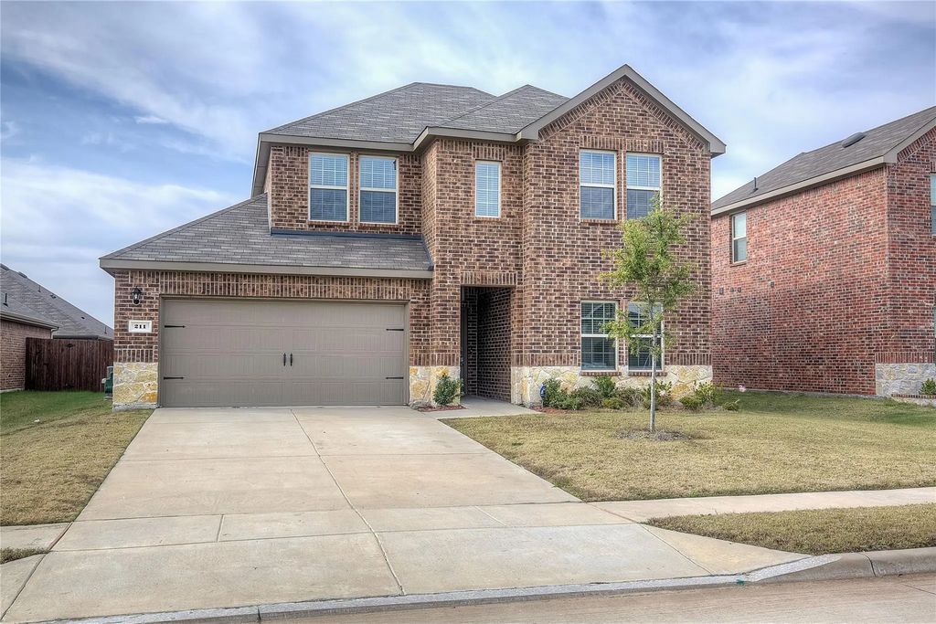 211 Redstone Lane, Caddo Mills