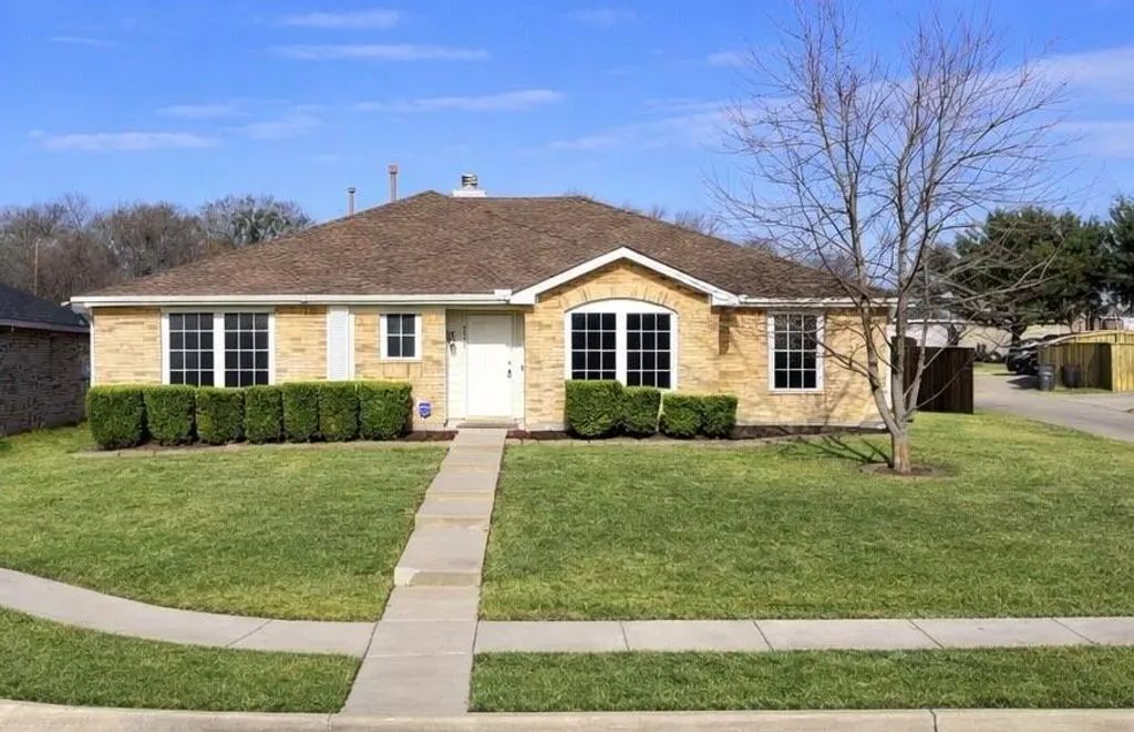 2925 Nautilus Drive, Lancaster