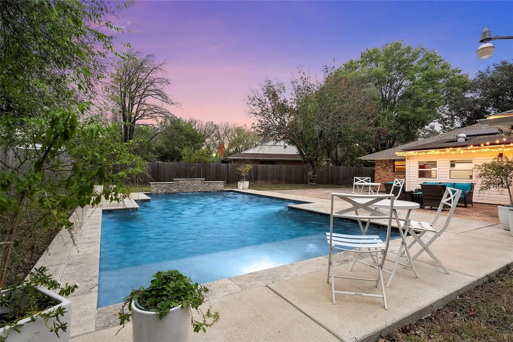 5704 Silver Lake Circle, Waco