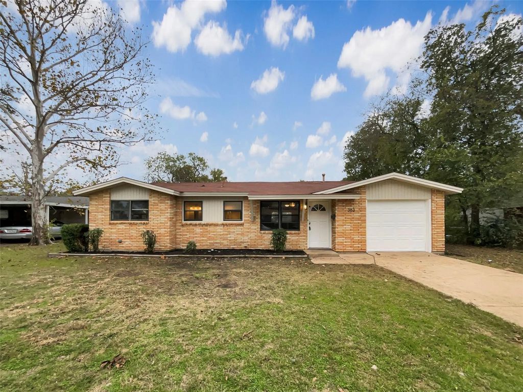 363 Opal Court, Saginaw