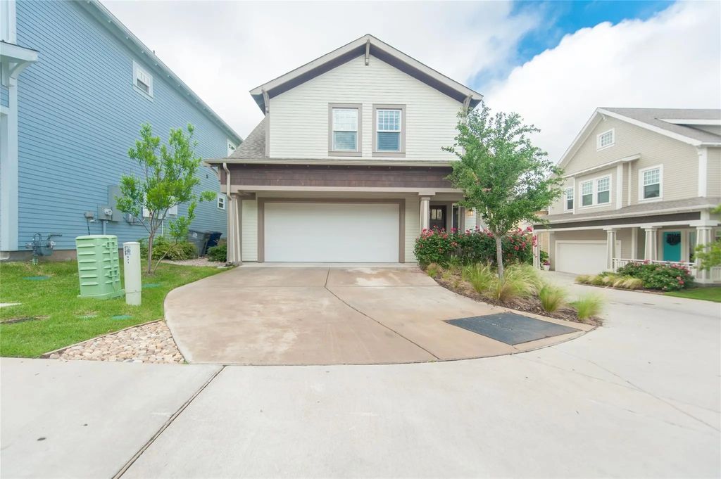 971 Bassett Place, Dallas