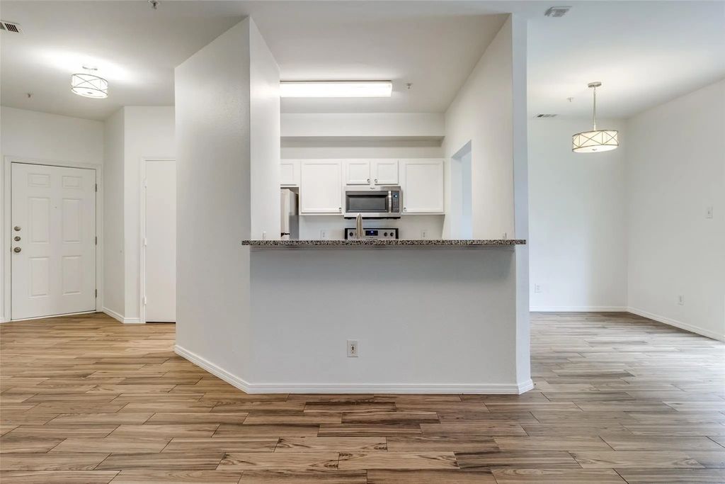 2825 Reagan Street B, Dallas