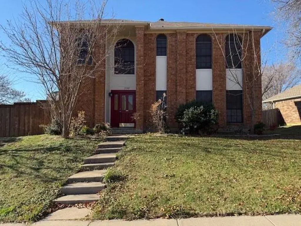 2240 Arbor Creek Drive, Carrollton