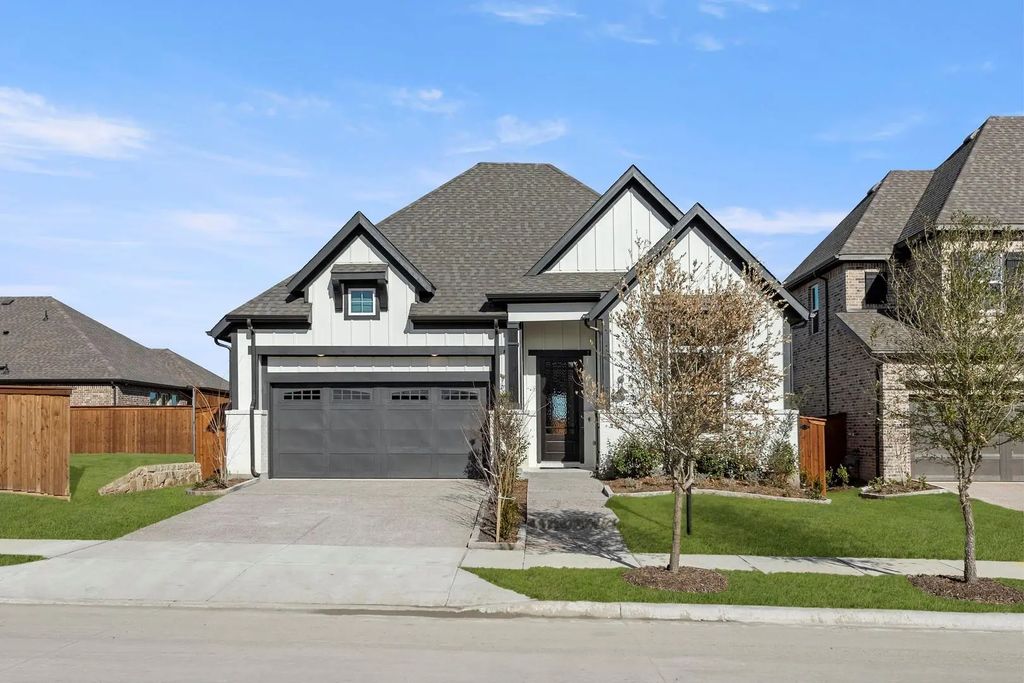 1009 Golden Galaxy Way, Wylie