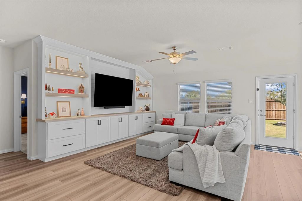 10644 Tonkala Drive, Fort Worth
