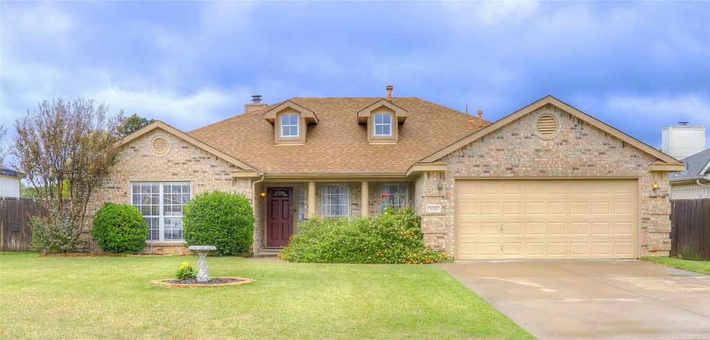 9209 Ivy Way Court, Fort Worth