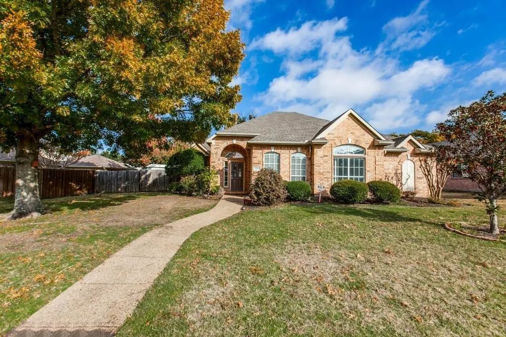 1209 Donegal Lane, Garland