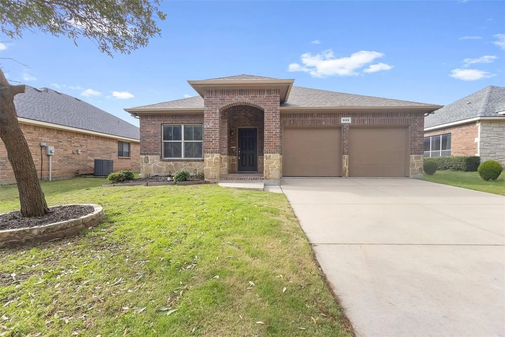 659 Owen Trail, Grand Prairie