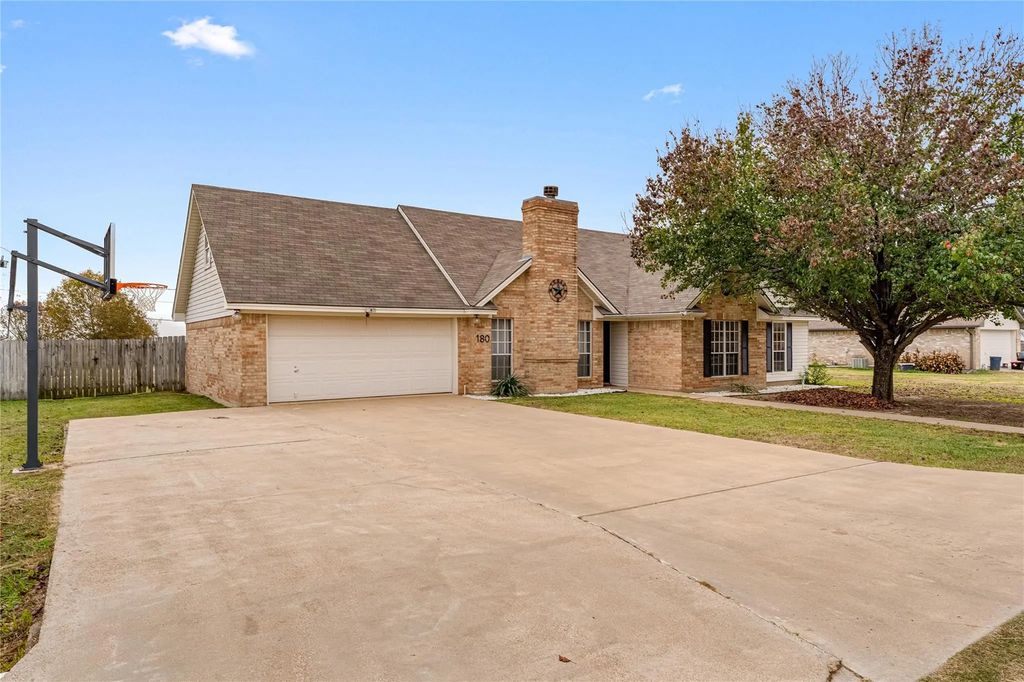 180 Quail Run Drive, Woodway