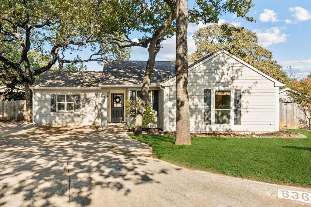 636 Winter Wood Drive, Grapevine