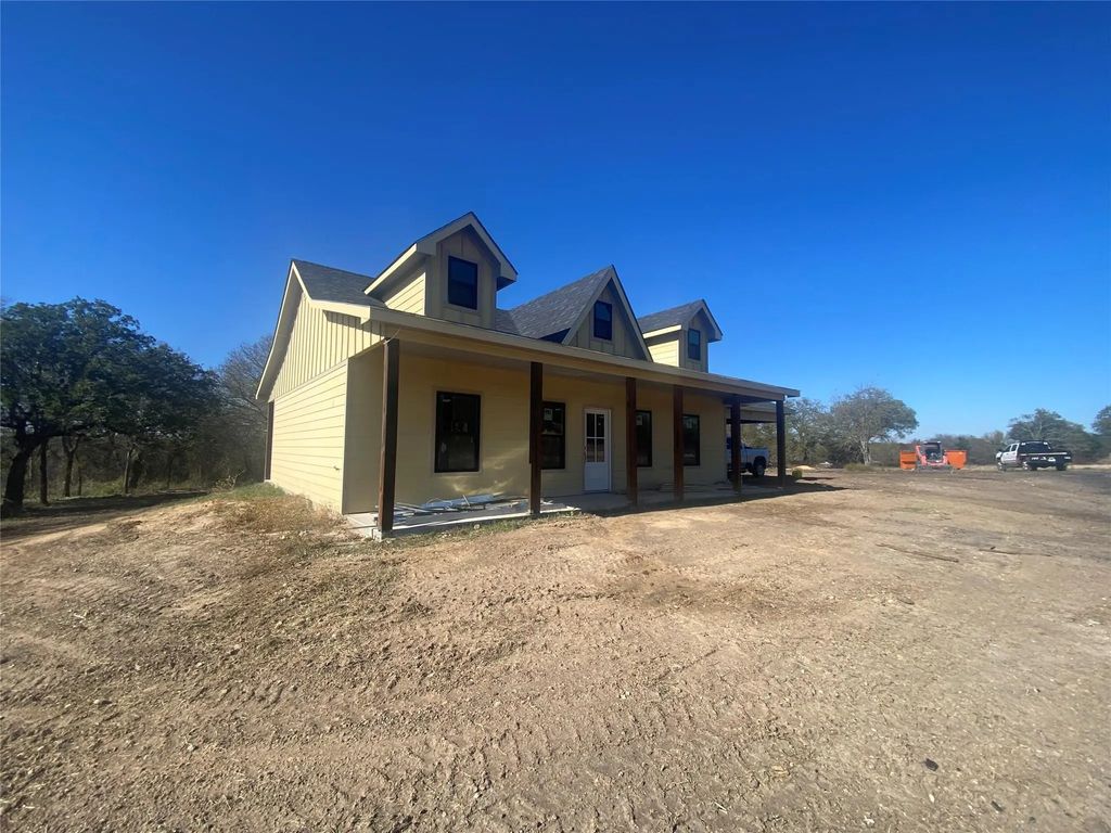 2001 Hoopers Court, Weatherford