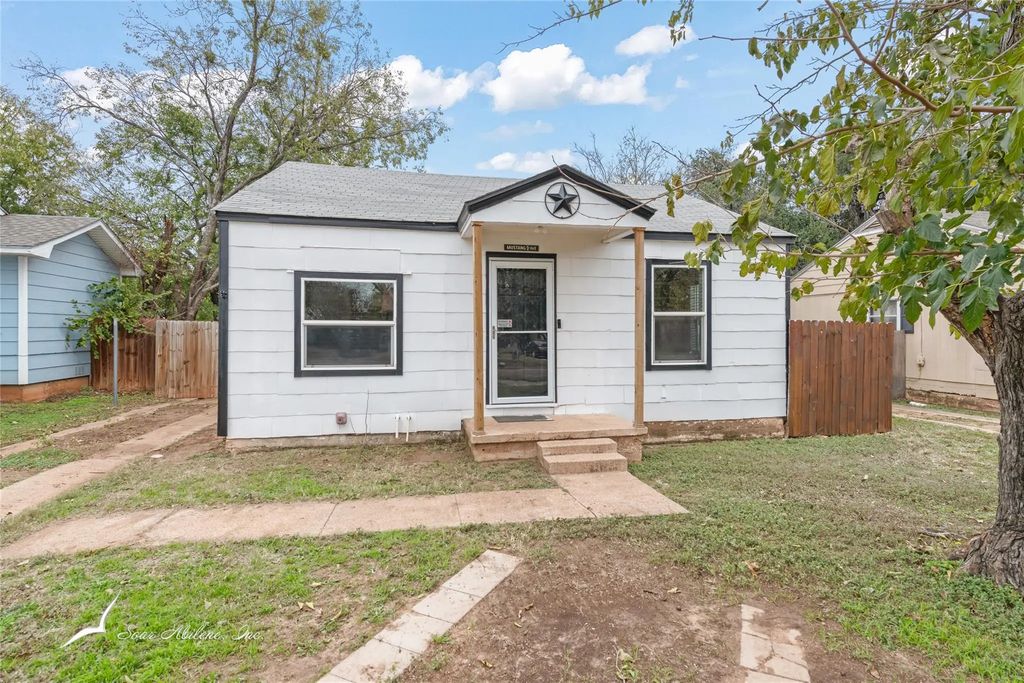 2017 Sycamore Street, Abilene