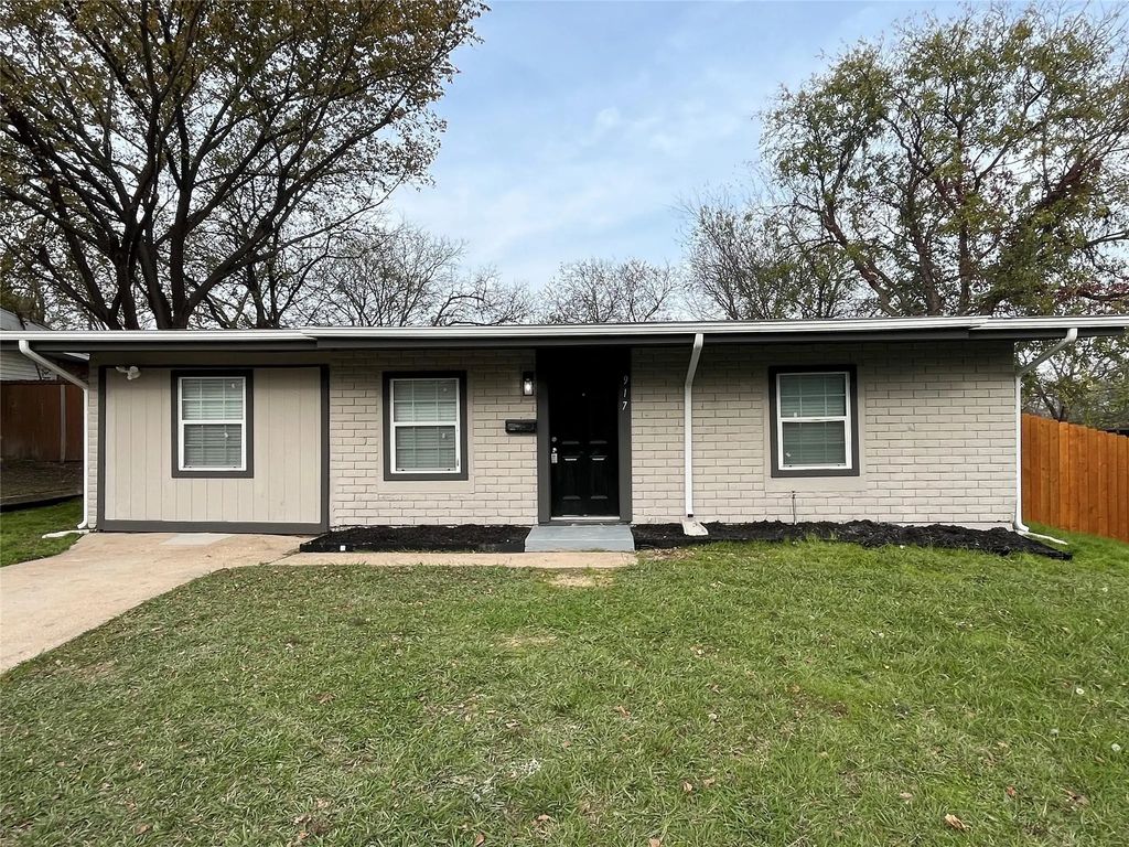 917 Garden Drive, Garland