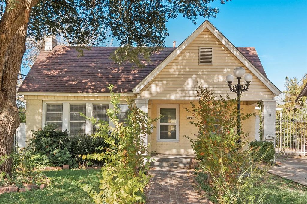 2861 W 12th Street, Dallas