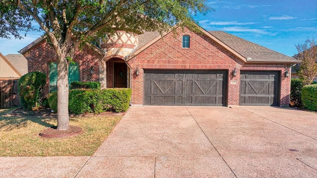 1230 Thistle Hill Trail, Weatherford