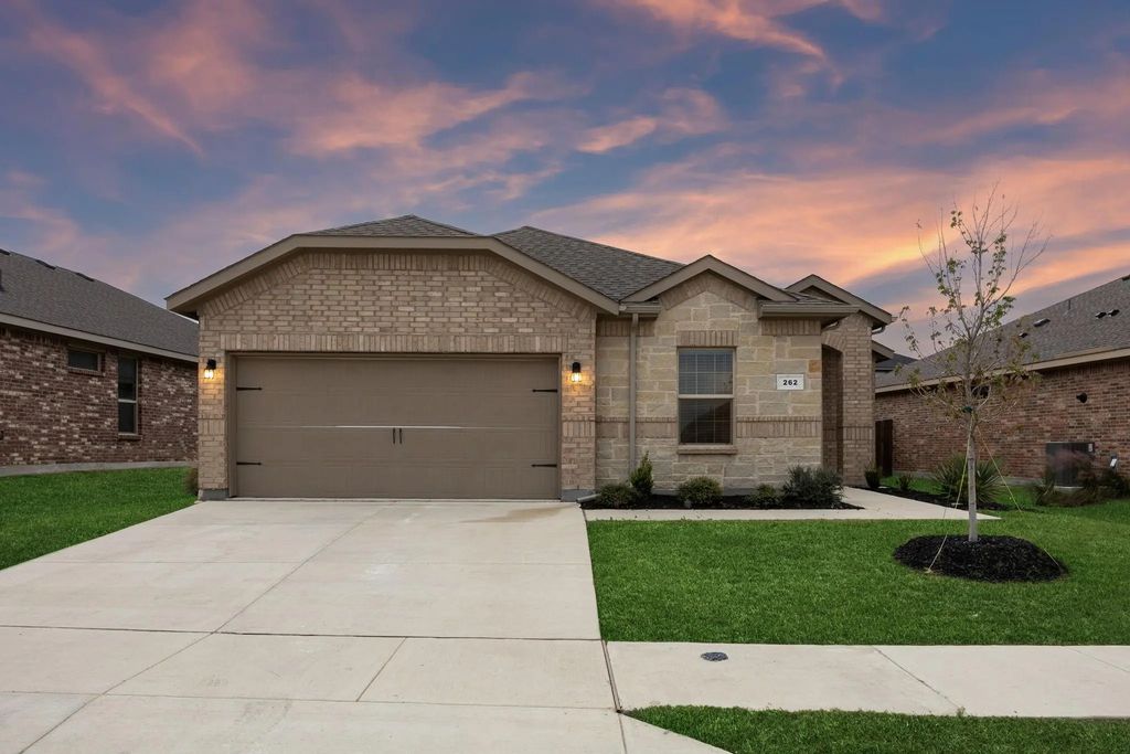 262 Lunayena Road, Rhome