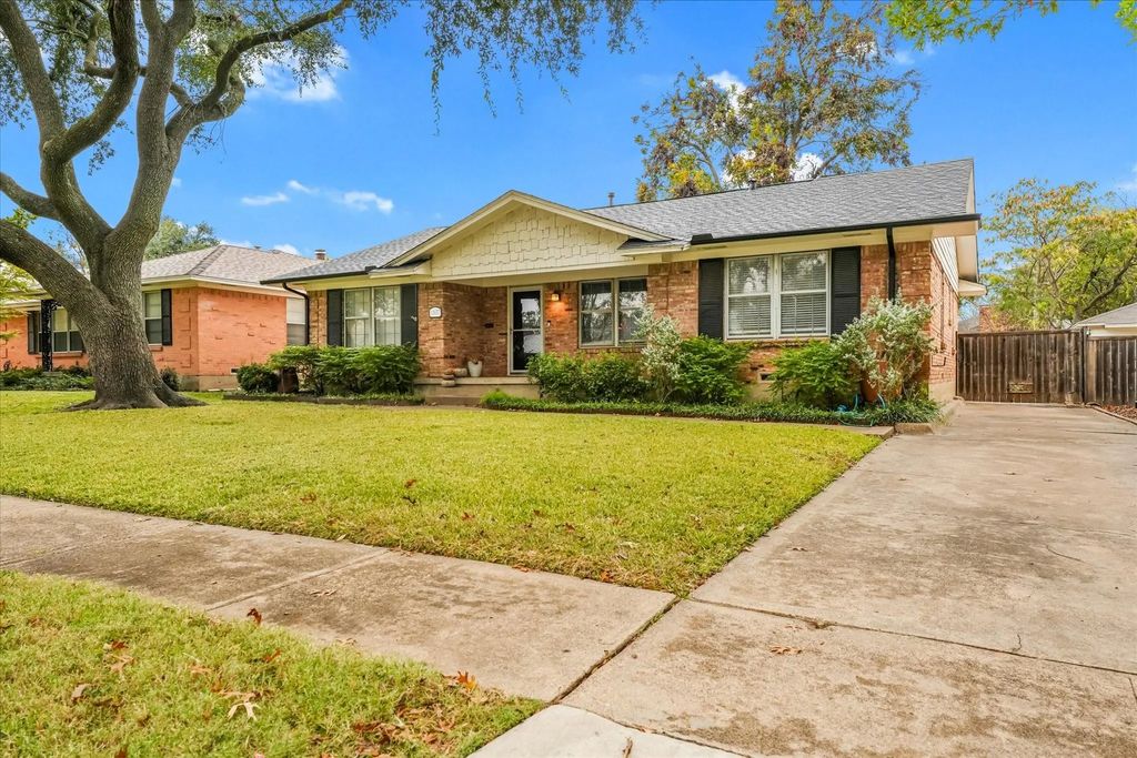 10637 Lakemere Drive, Dallas