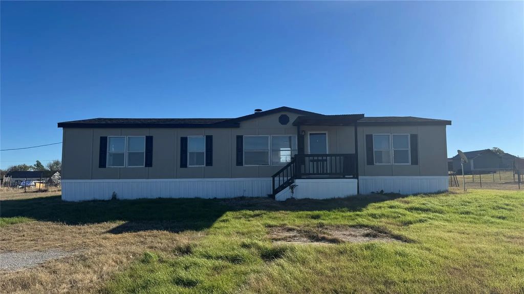 288 Salt Grass Circle, Poolville