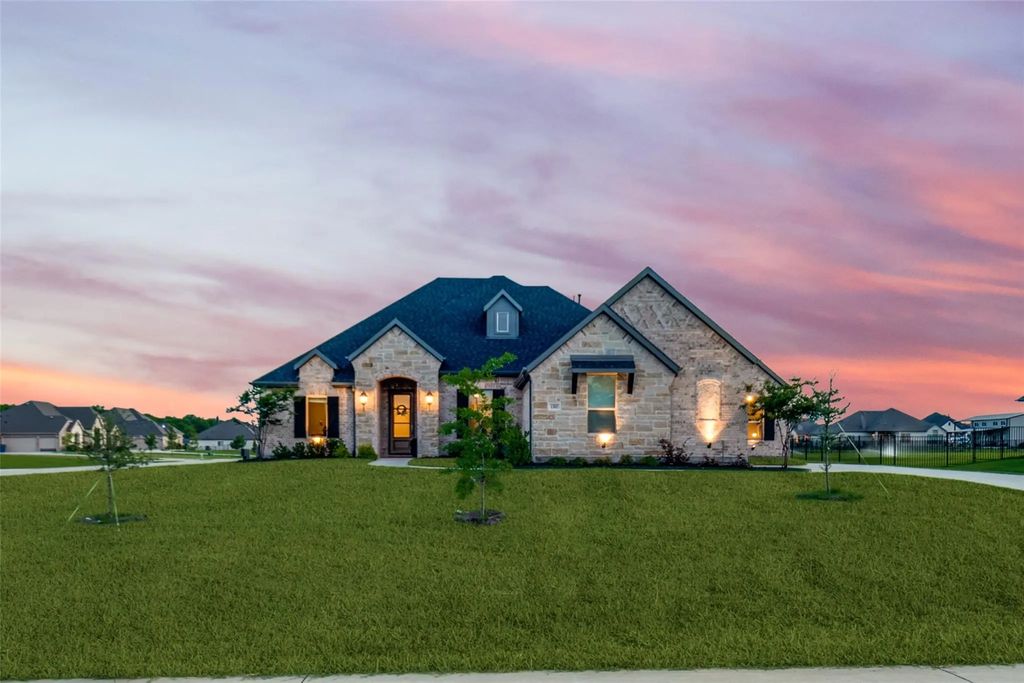 1301 Wilderness Lane, Forney