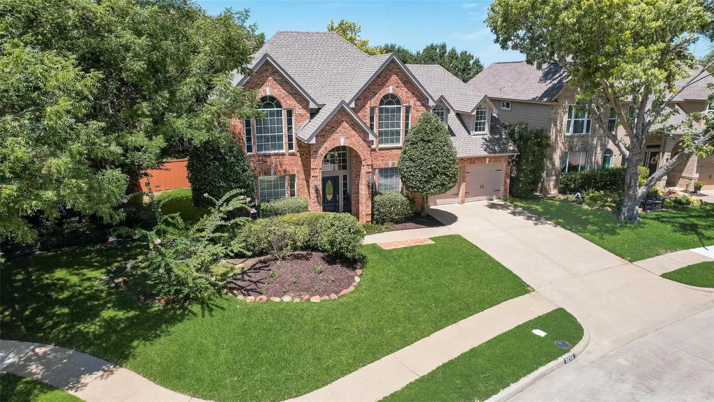 2206 Green Hill Drive, McKinney