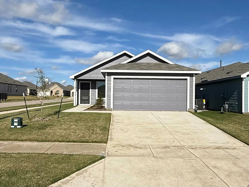 1005 Calley Pear Trail, Princeton