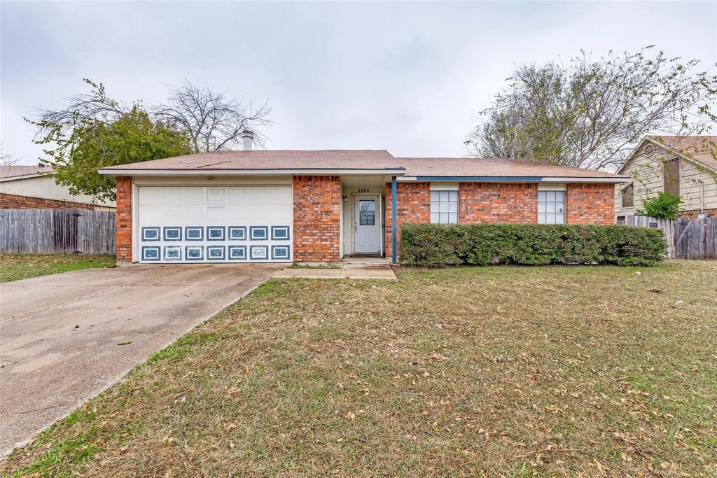 7001 Newcastle Place, North Richland Hills