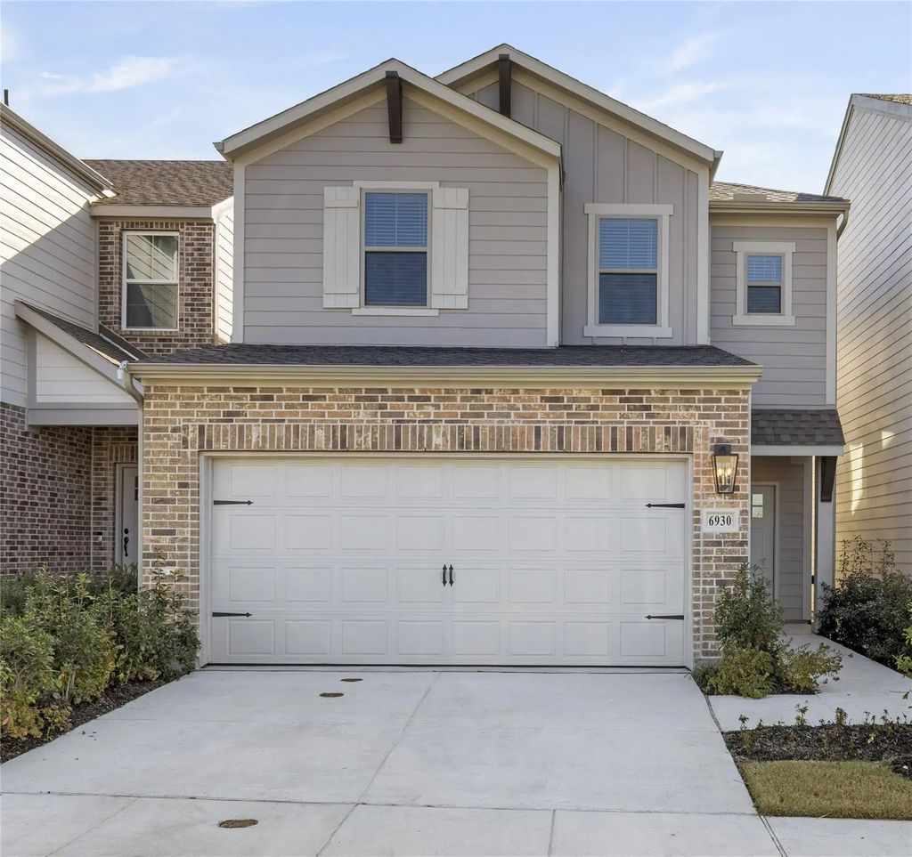 6930 Terlingua, Dallas