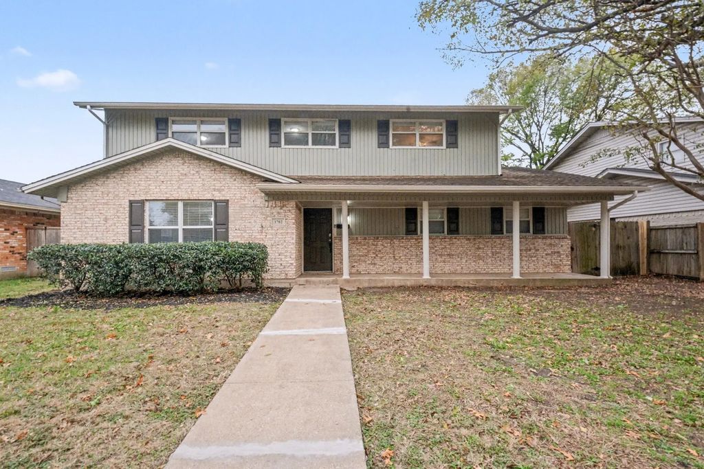 1702 Charleston Drive, Garland