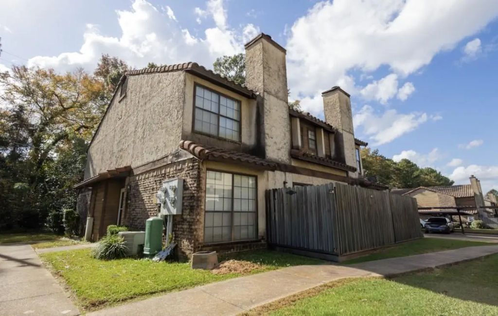 5454 Financial Plaza 6c, Shreveport