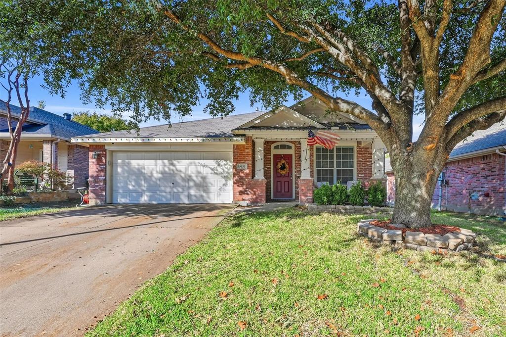 5633 Broken Gap Drive, Fort Worth