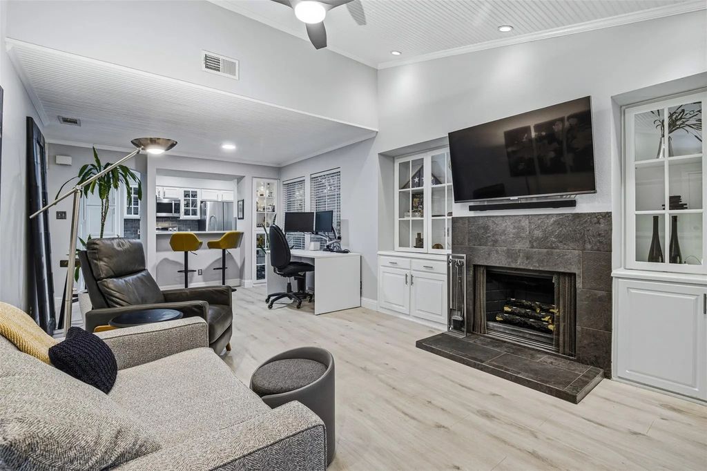 4067 Beltway Drive 151, Addison