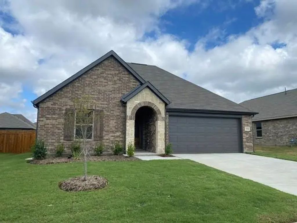 528 Meadow Run Drive, Van Alstyne